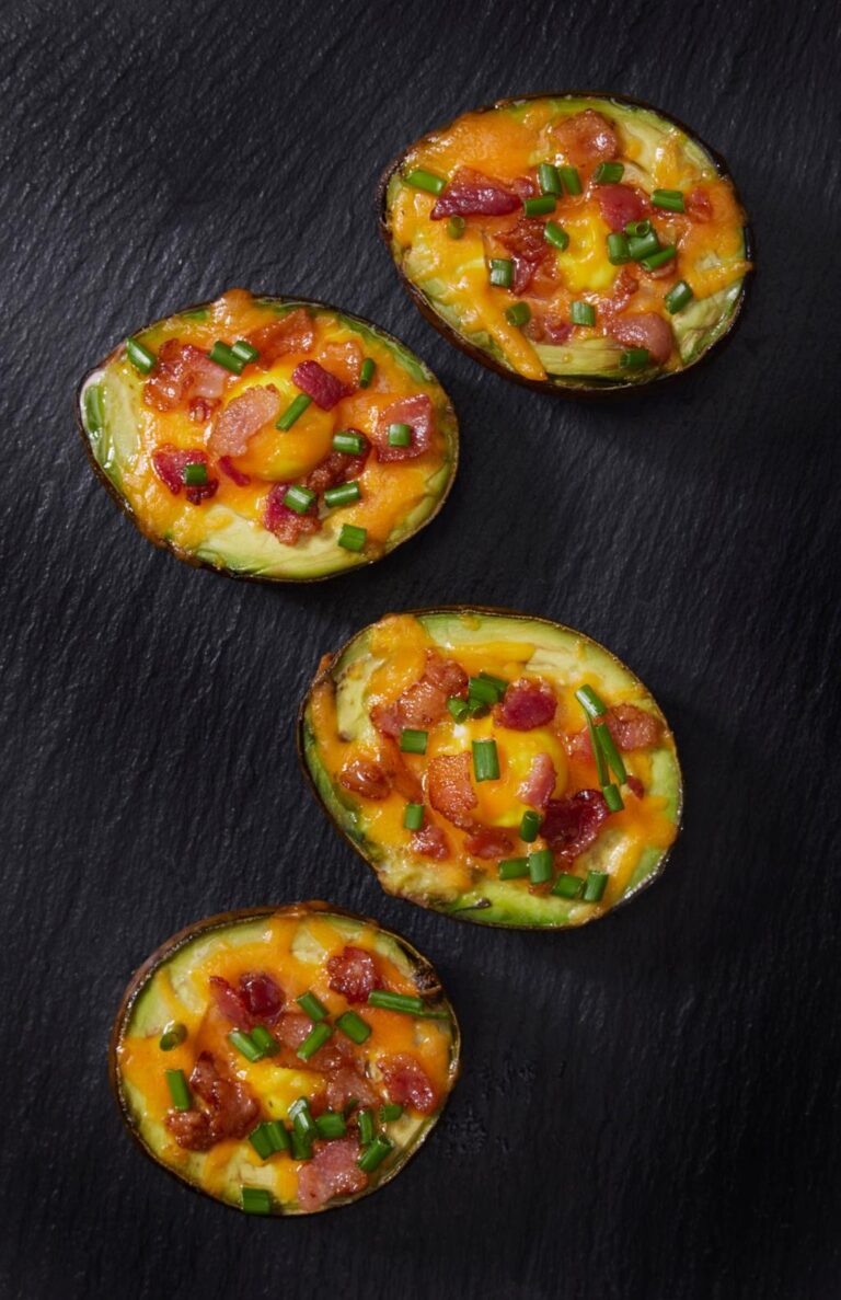 Avocado Egg Boats (Healthy Keto Breakfast)